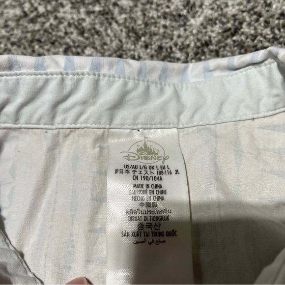 Disney Mens Shirt Extra Large White Blue Stripe Frozen Horse Elsa See Note- Flaw - Picture 7 of 11